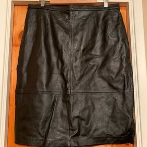 Jaclyn Smith black genuine leather skirt plus 18